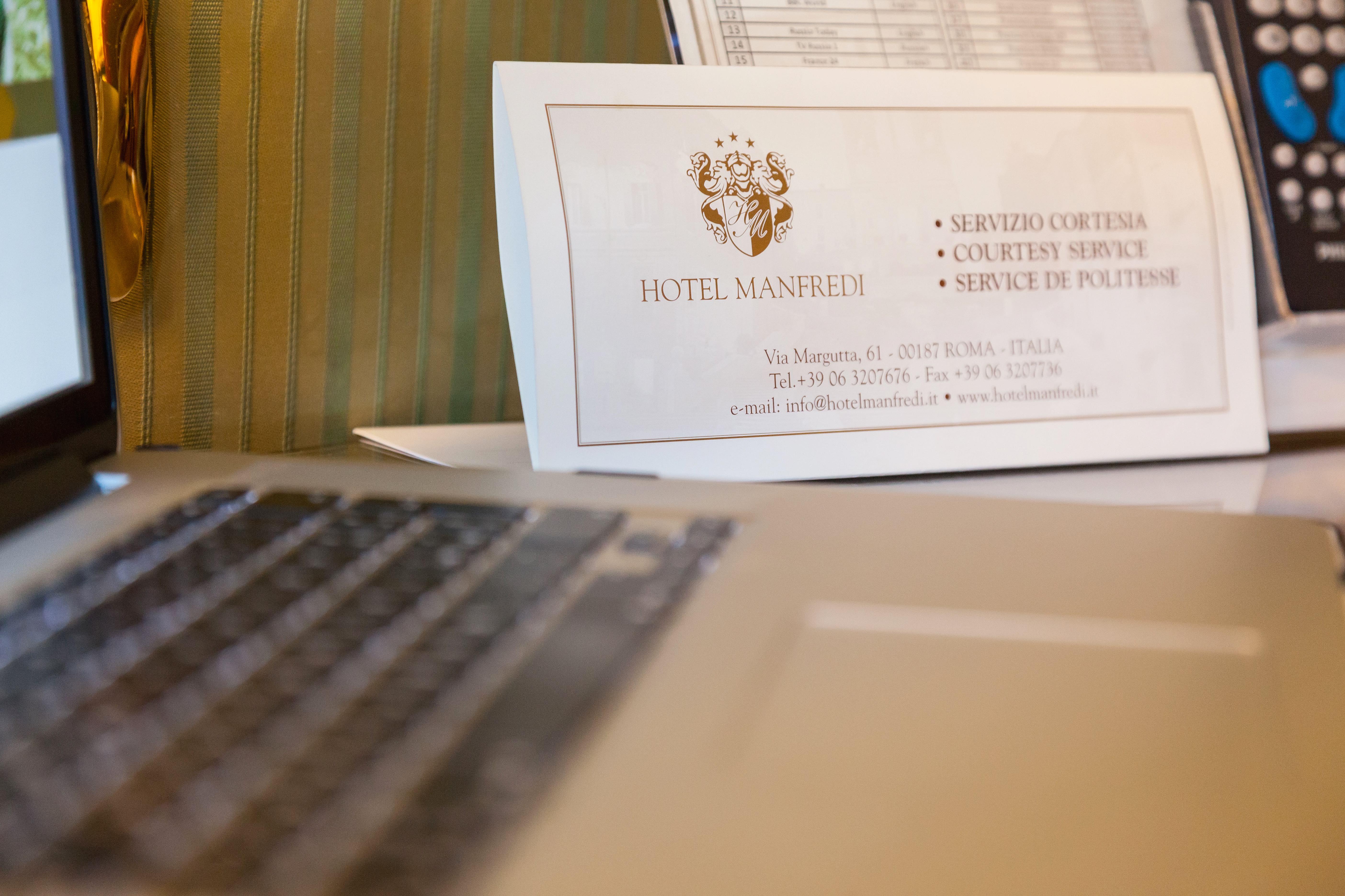 Hotel Manfredi Suite In Roma Ngoại thất bức ảnh