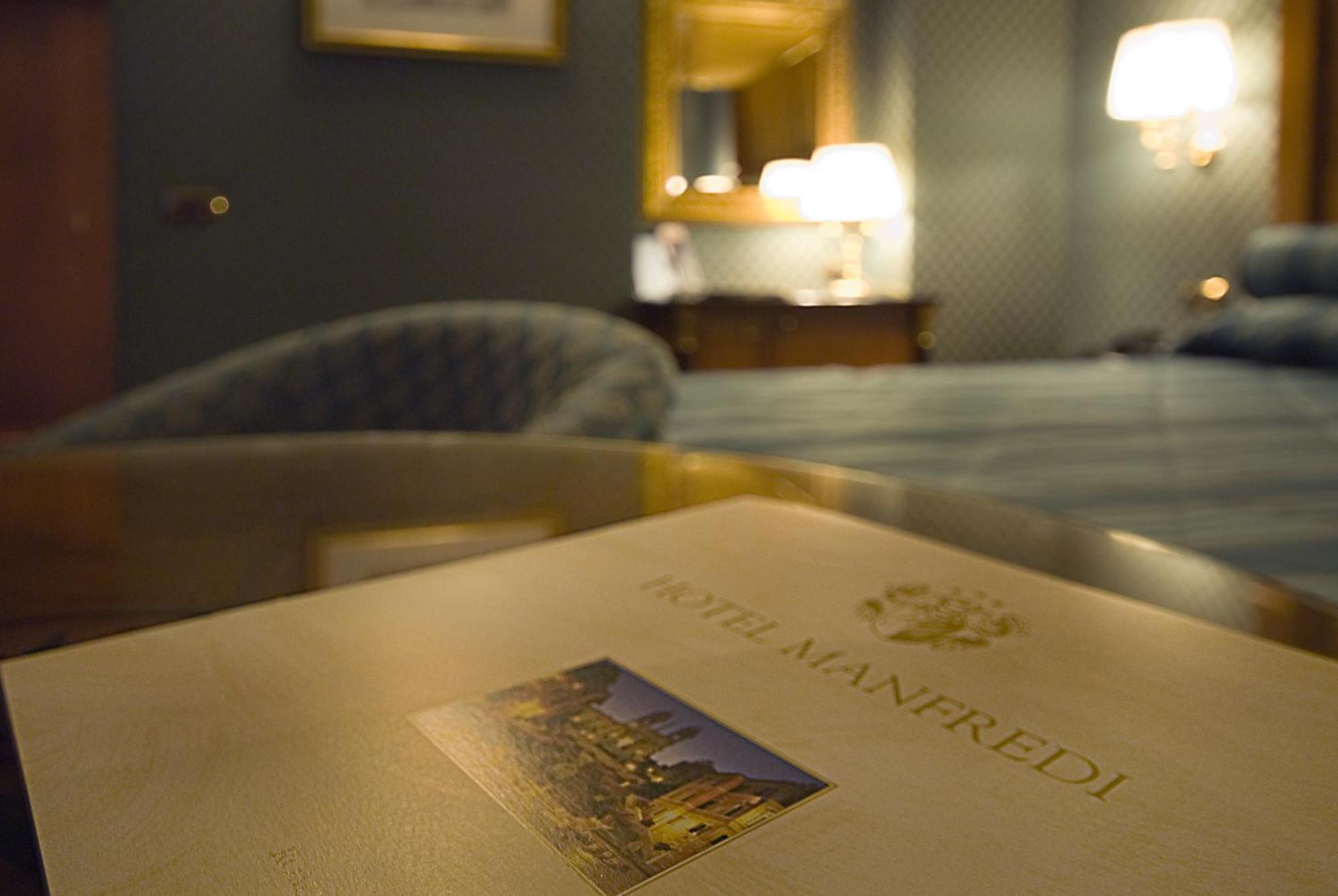 Hotel Manfredi Suite In Roma Ngoại thất bức ảnh